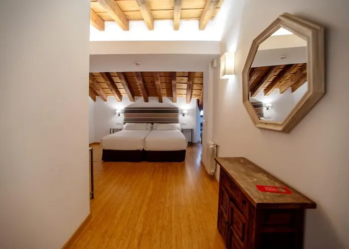 Simon Севилья