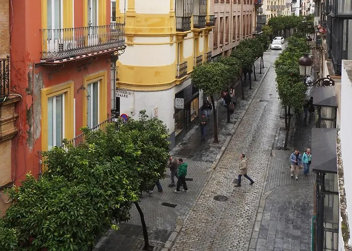 Simon Севилья