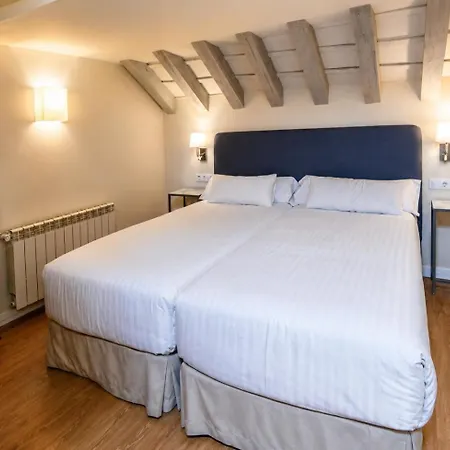 Simon Hotel