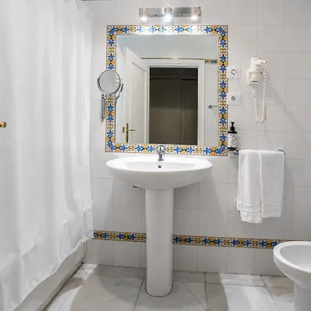 Simon Hotel Seville