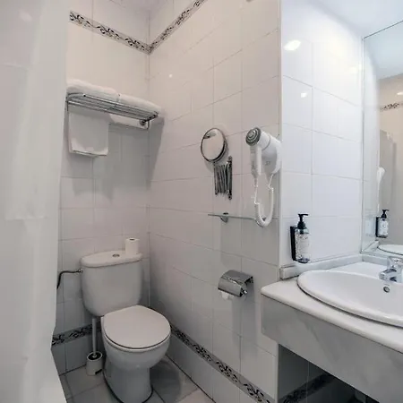 Hotel Simon *